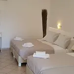 Апартаменты Paradise *