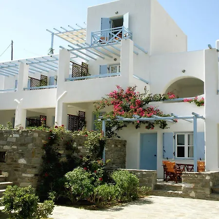 Apartment Paradise *